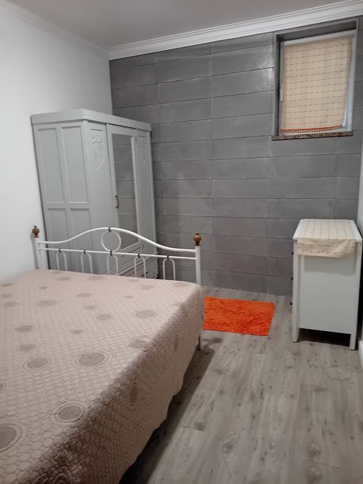 Alugo casa só com contrato Periferia Torres Vedras / Freguesia Ventosa