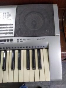 Piano Yamaha PSR E-403