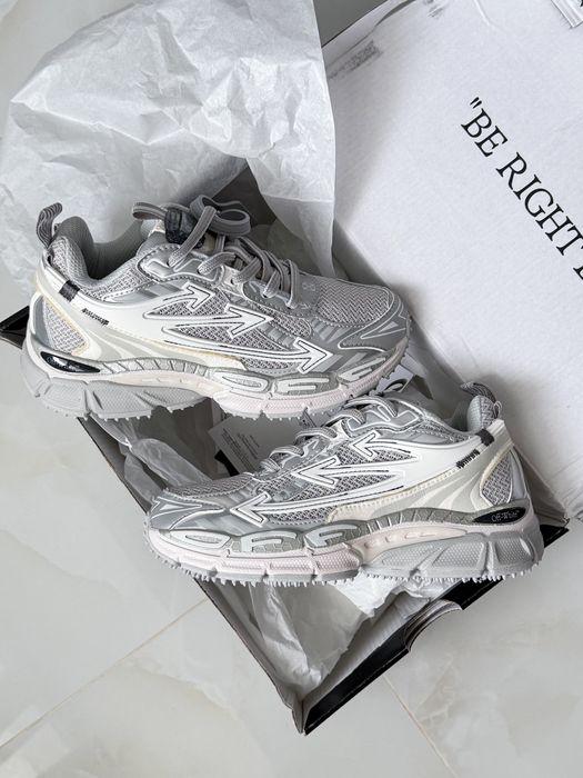 Кроссовки off white
