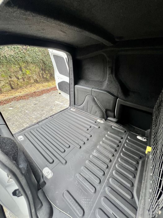 Peugeot Partner 1.6 Hdi 154.000 kms Como nova