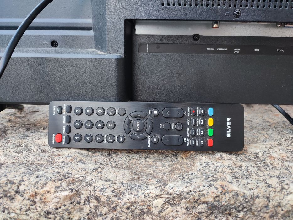 Televisão SILVER para peças