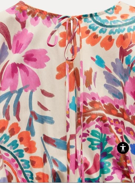 Сукня з вузлом від Zara