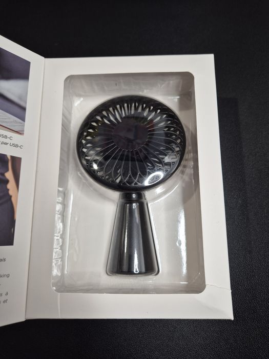 Designerski mini wentylator LEXON WINO | Ładowanie bezprzewodowe | USB