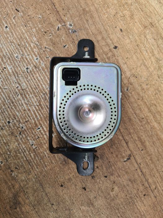 Ford Ranger V Wildtrak 2.0 21r syrena alarmu klakson