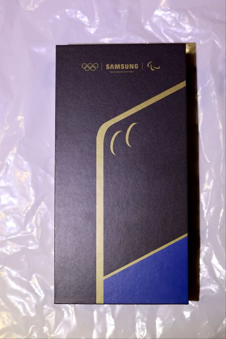 Samsung Galaxy Z Flip 7 на 512 гб + оригінальний чохол