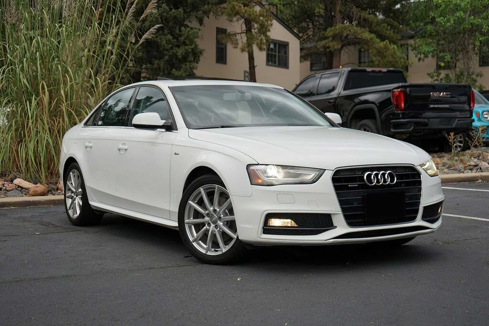 Audi A4 2.0T Quattro Premium Plus      2014