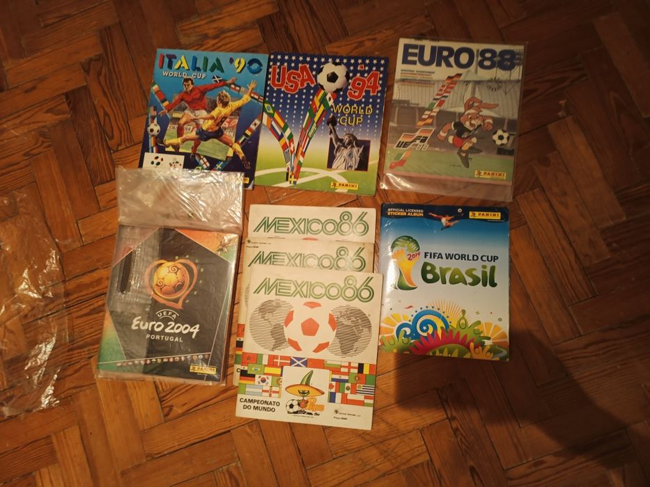 10 Cadernetas completas Panini - RESERVADO