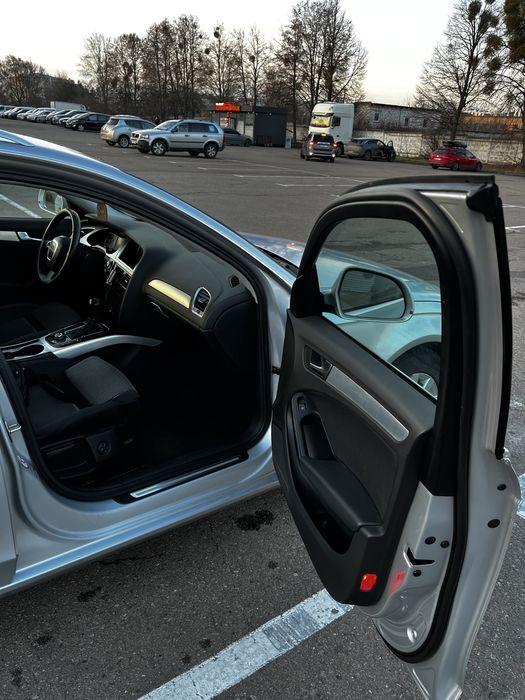 Ауді А4 Б8, автомат, дизель