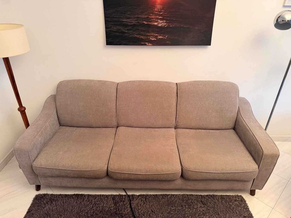 Sofá 3 lugares em bom estado