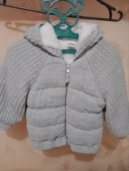 Для малечі тепла кофта