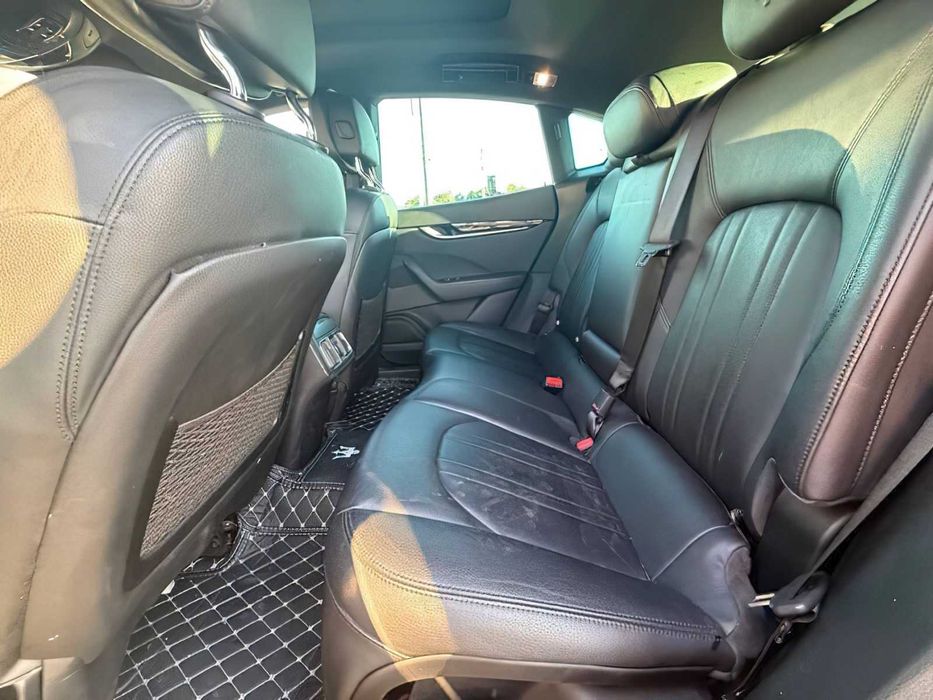 Maserati Levante      2019