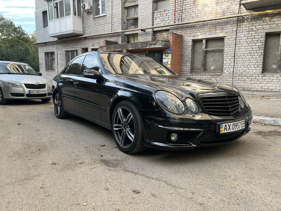 Продам w211 E500