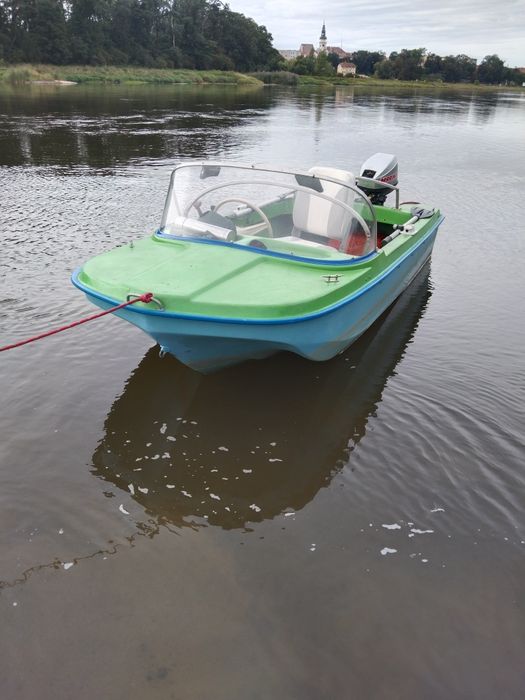 Lódka wędkarska 3.30 m +silnik 9.9 KM dwusuw stopa S