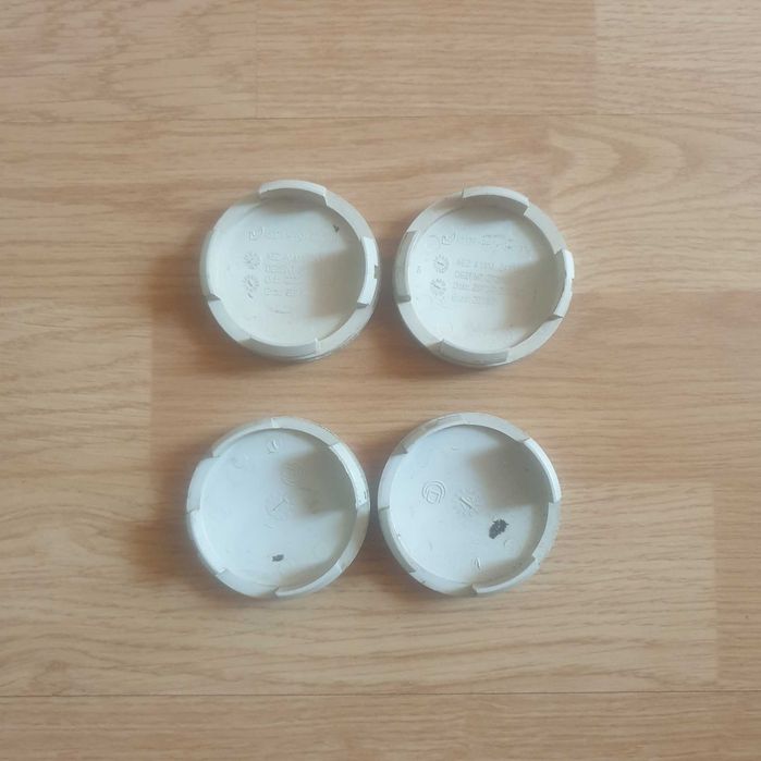 Skoda dekielki do felg 60mm 4 sztuki używane