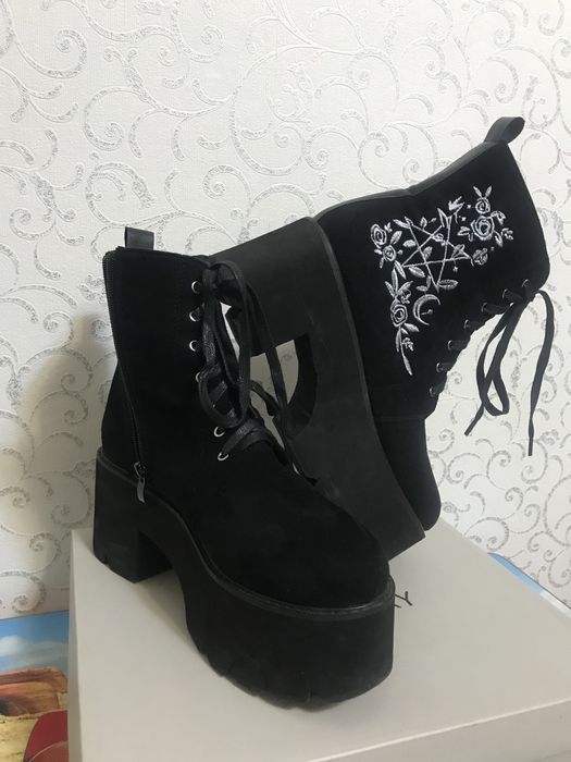 Взуття шкіряне 41 р жіноче