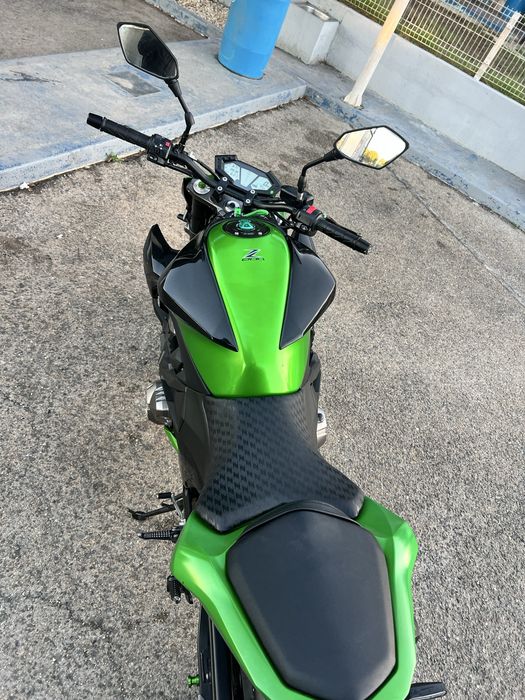 Vendo z800 de 2016 moto muito boa . Conducao otima e muita força.