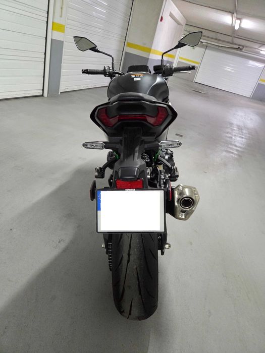 Kawasaki Z900 Sport, 2025, 1400km e garantia total Kawasaki até 03/28