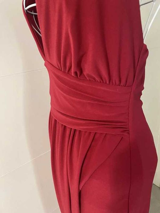 Długa czerwona wieczorowa suknia Club London M/S 38/36