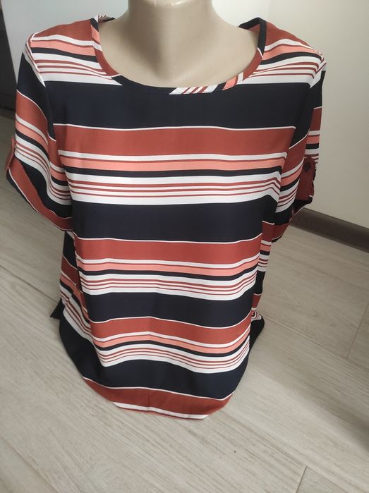 Стильна фірмова блуза Dorothy Perkins.