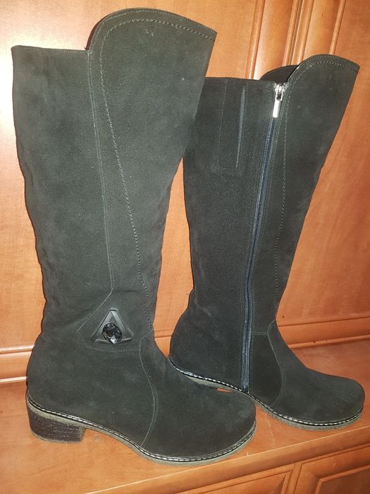 Замшевые демисезонные сапоги 42 р.