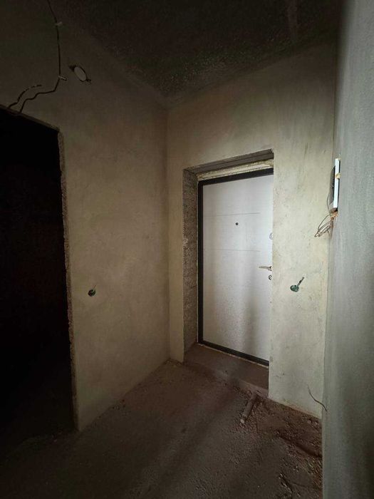 Продам квартиру в зданому будинку