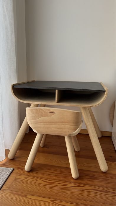 Desk + Chair Plan Toys set