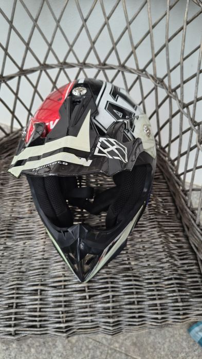 Kask na Crossa dla nastolatka