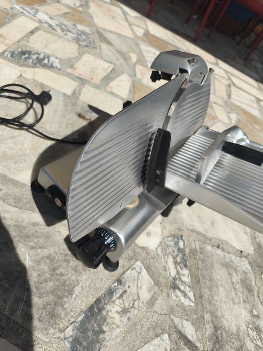 Fatiadora Elétrica Profissional Graef EH-170 T