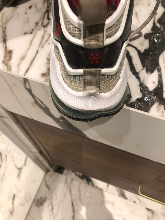 Lebron XIX stan na zdjęciach