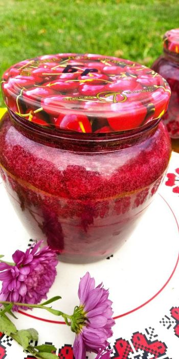 Брусниця карпатська свіжа з цукром ,сушена