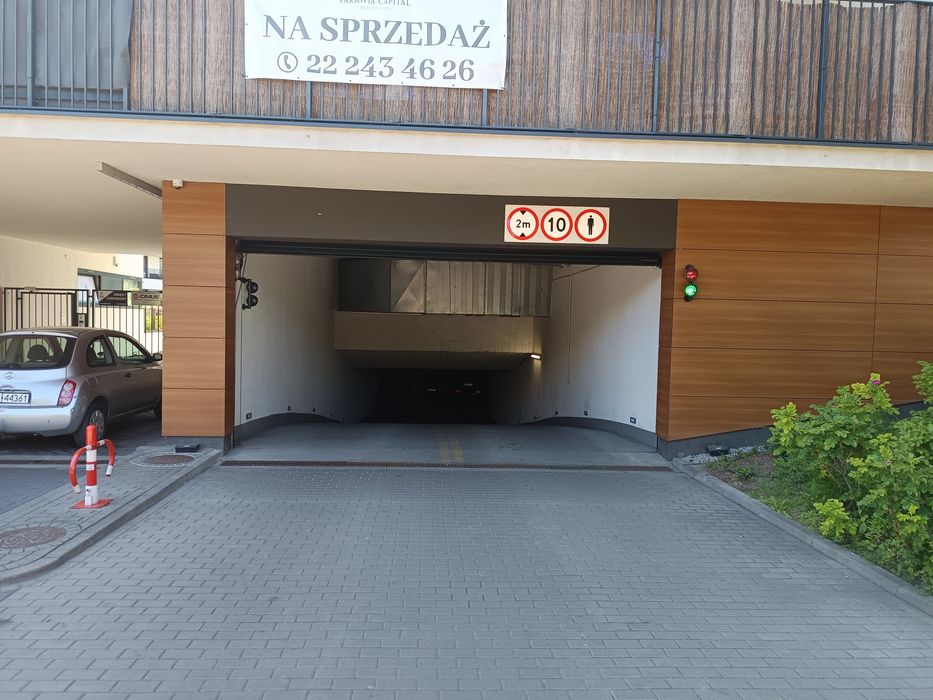 Przestronne miejsce parkingowe w garażu podziemnym na  os. Wilno. - Widok 5