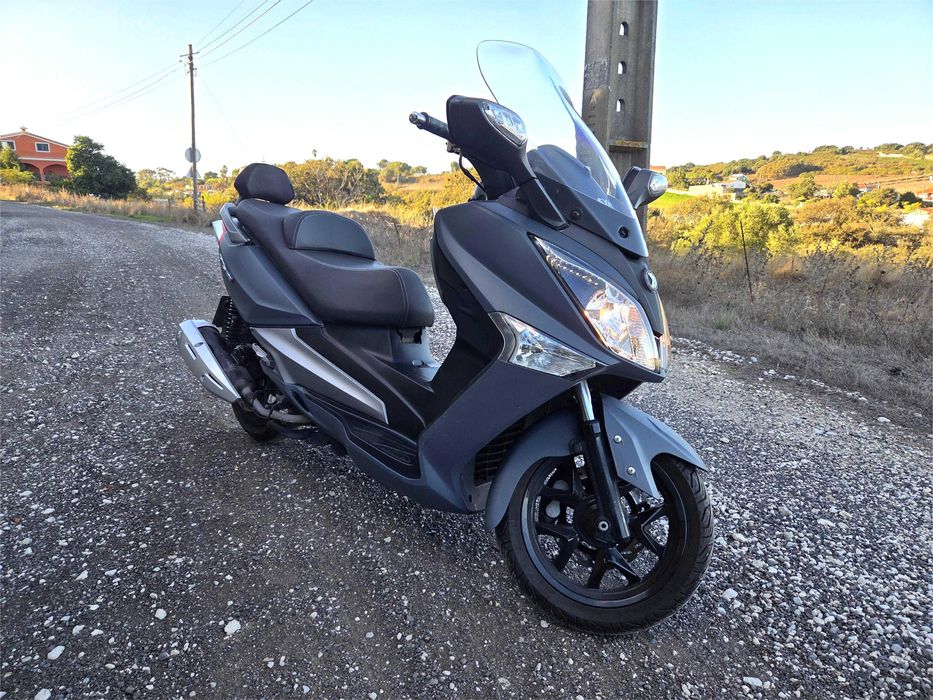 SYM GTS 125 2ª geração motor injeção Eletrónica super estimada