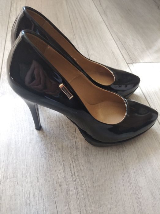Szpilki, czółenka, buty na obcasie