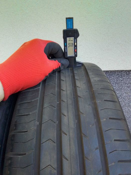 Opony letnie Continental 205/55R17, rant, bieżnik 7mm.