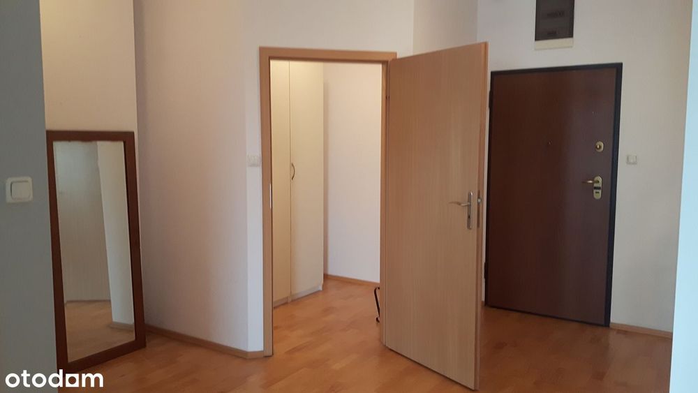 BEZPOŚREDNIO Solec Powiśle 2pok z garażem (opc)