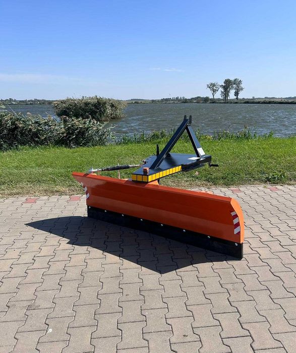 Pług obrotowy 360° mocowany na TUZ różne szerokości
