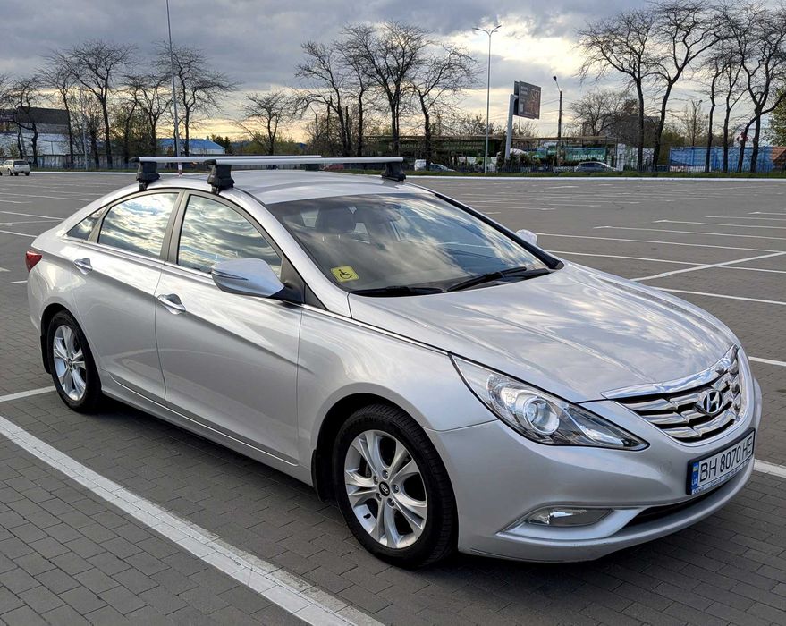 Hyundai Sonata 2010
