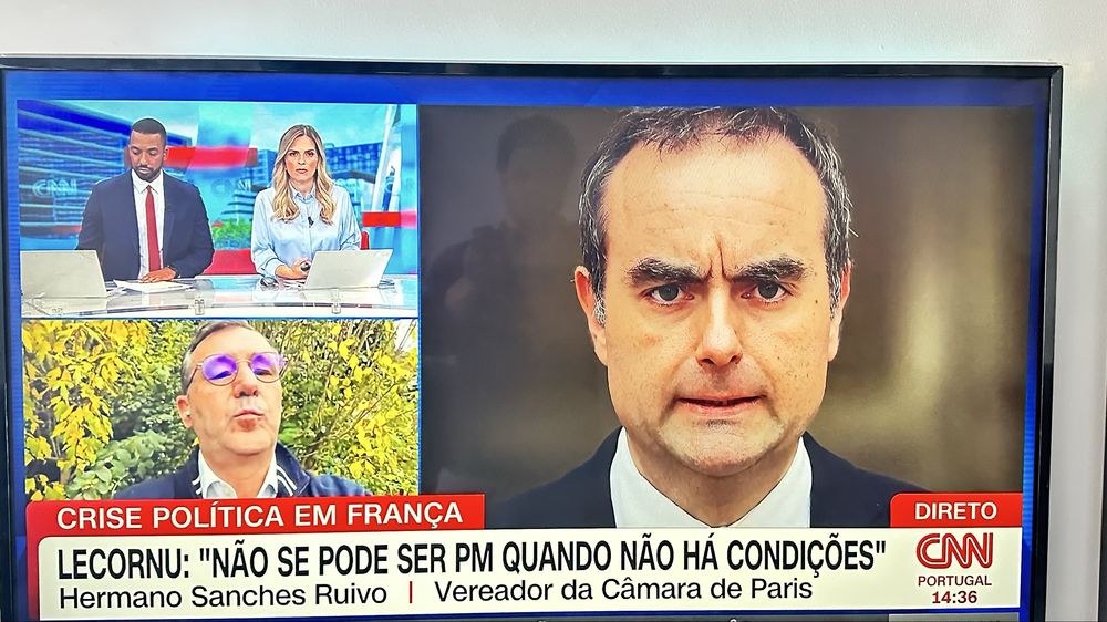 Tv LG quase Nova de 55