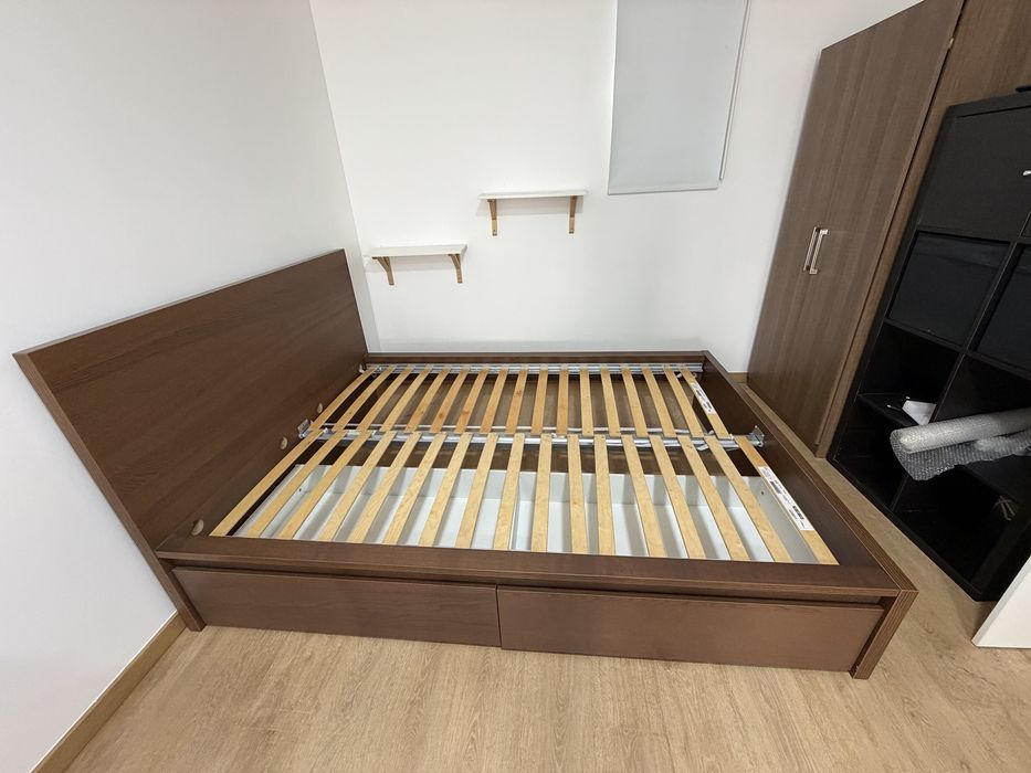 Cama casal c/2 cx arrumação