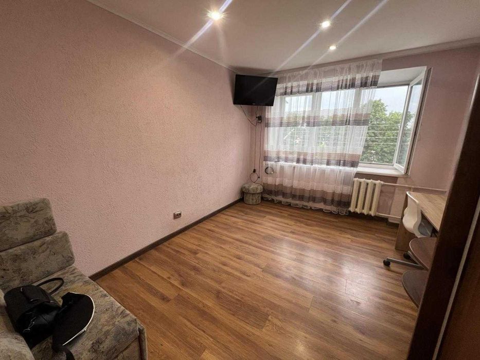 Продаж 1кім квартири по вул Панаса Мирного