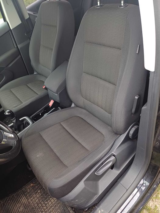 Pranie tapicerki samochodowej