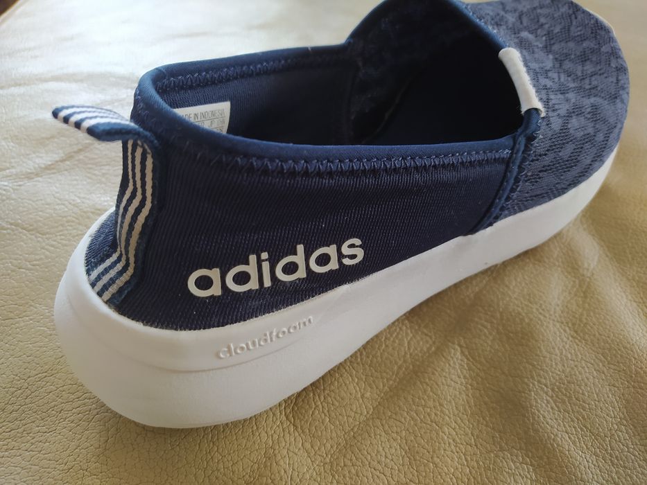 Adidas cloudfoam