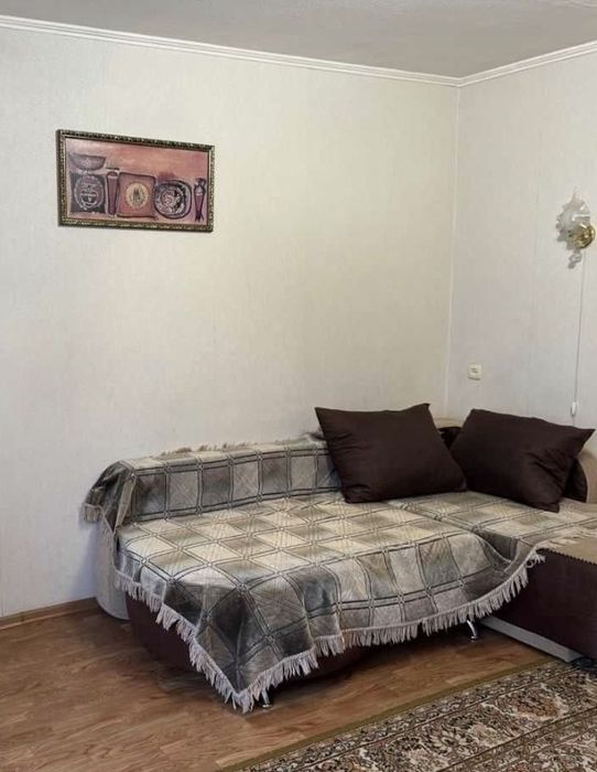 Продам 2 ю квартирв улусшенной планировки ж/м Березинскийи