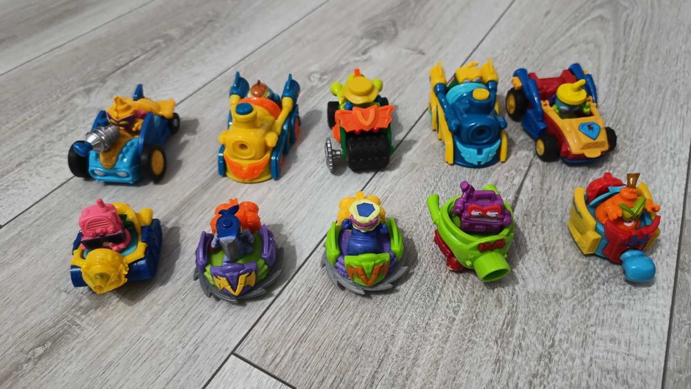 Zestaw pojazdów super zings