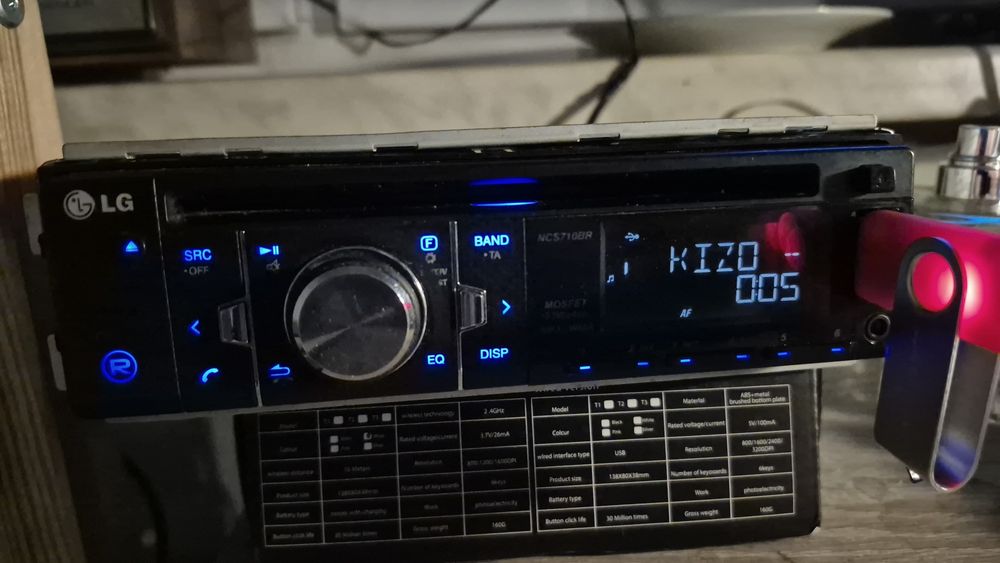 LG Radio samochodowe Bluetooth USB aux