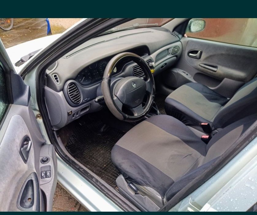 Choinka sztuczna jak żywa świerk kalkaski