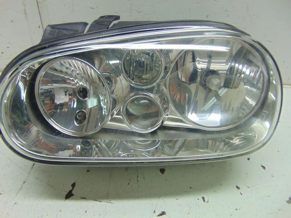 VW Golf MK4 farol " nova de stock antigo