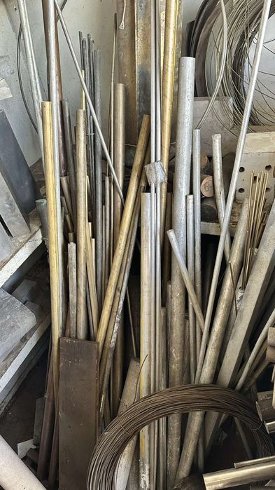 Бронза, латунь, дюраль Д16, АМГ5-6 плиты, медь, фторопласт и тд.