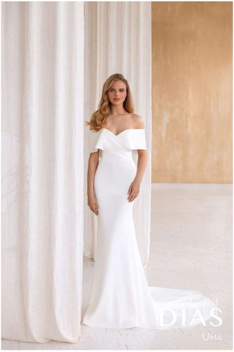 Весільна  сукня.