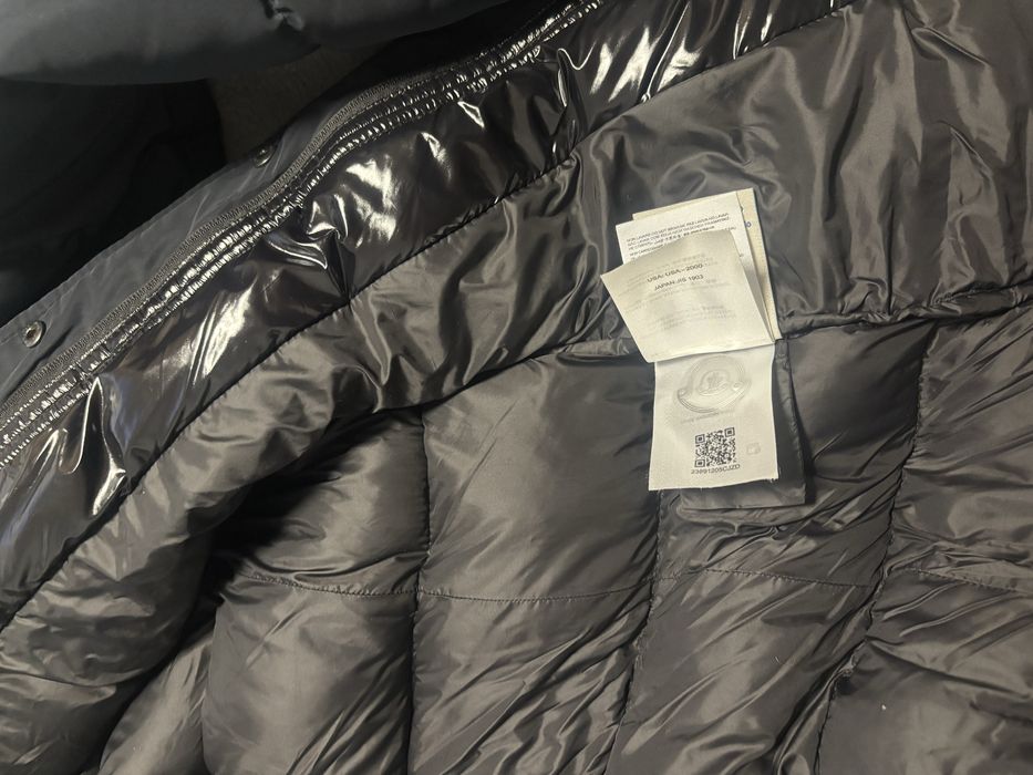 Moncler kurtka oryginalna